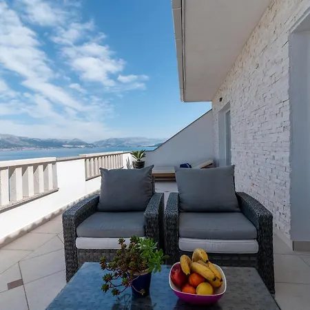Geraeumige Mit Meerblick Apartment *