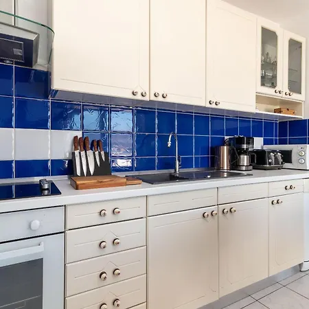 Geraeumige Mit Meerblick Apartment Trogir