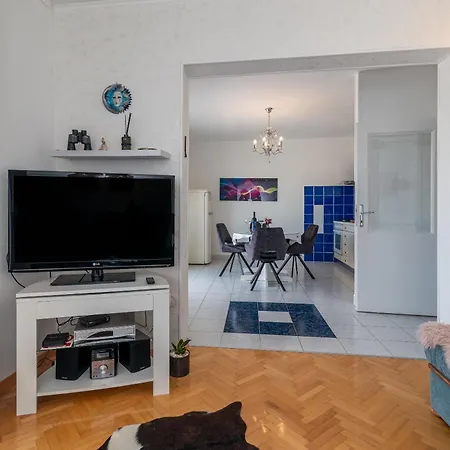 Geraeumige Mit Meerblick Apartment